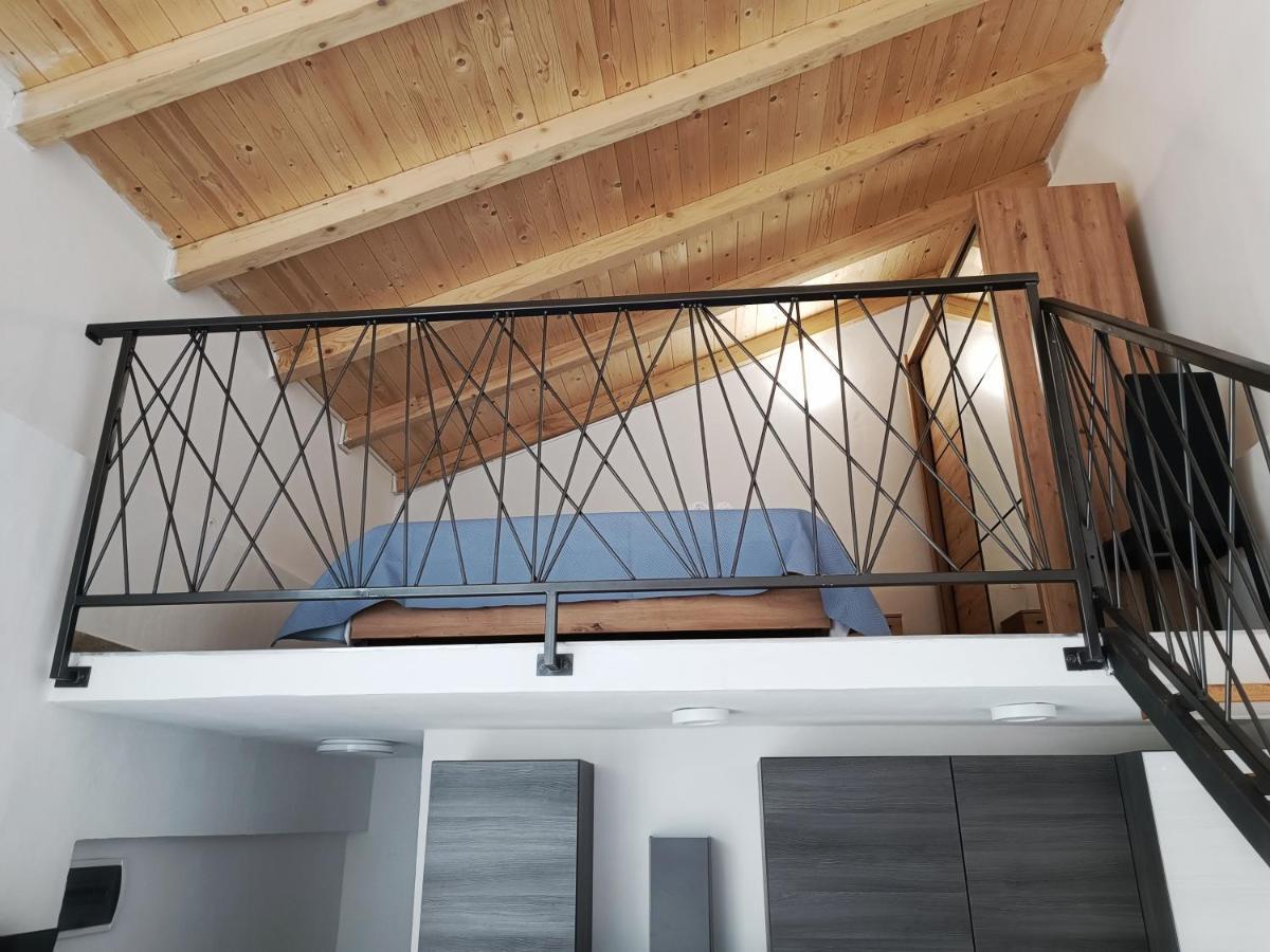 Apartman Gallery Freya Zara Esterno foto